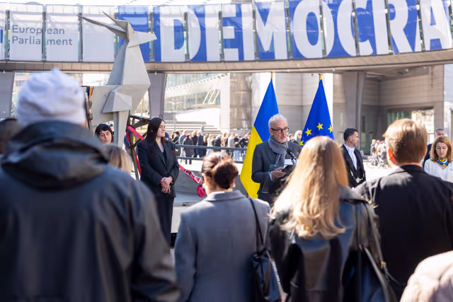 Photo 21: Opening ceremony of the sculpture Origami Deer by Zhanna Kadyrova