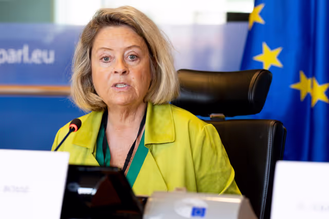 Fotografia 31: SANT ITRE - Presentation by Olivér Várhelyi, Commissioner for Health and Animal Welfare