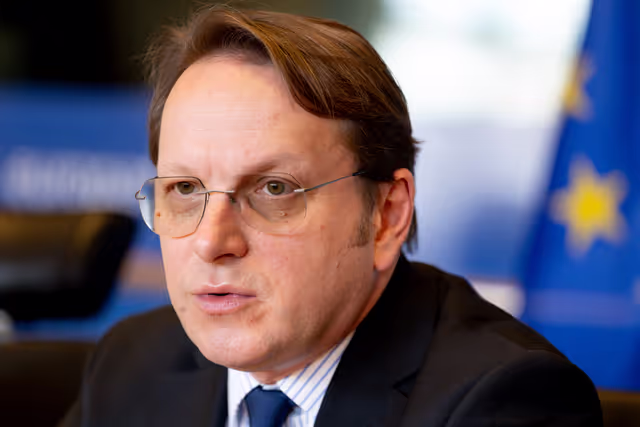 Fotografia 2: SANT ITRE - Presentation by Olivér Várhelyi, Commissioner for Health and Animal Welfare