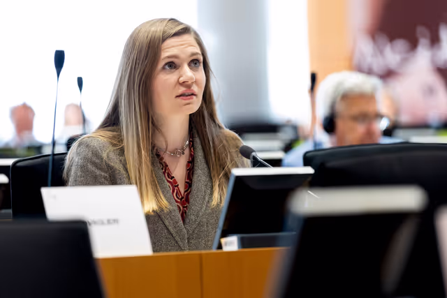 Foto 23: ITRE - Structured dialogue with Ekaterina Zaharieva, Commissioner for Startups, Research and Innovation