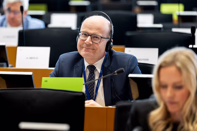 Foto 8: ITRE - Structured dialogue with Ekaterina Zaharieva, Commissioner for Startups, Research and Innovation