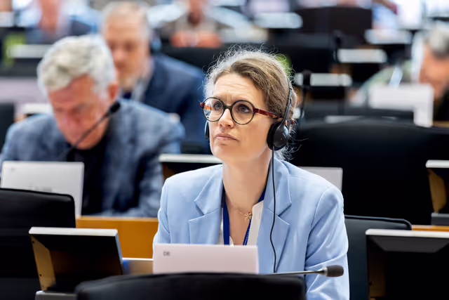 Foto 4: ITRE - Structured dialogue with Ekaterina Zaharieva, Commissioner for Startups, Research and Innovation