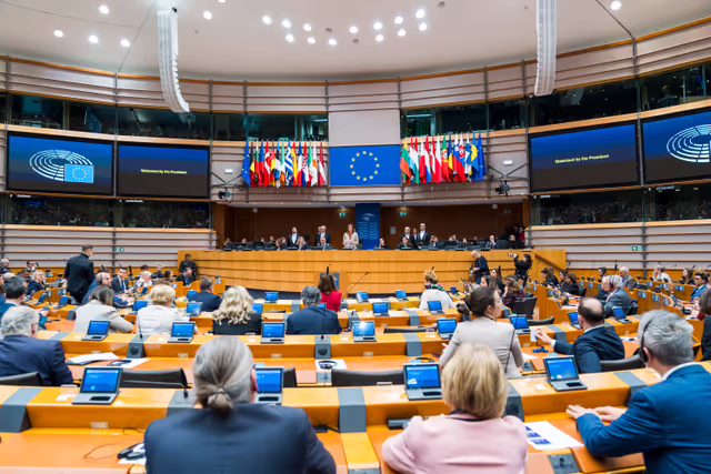 Billede 30: EP Plenary Session - Resumption of session and order of business