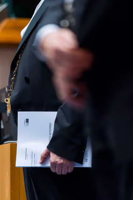 Billede 1: EP Plenary Session - Resumption of session and order of business