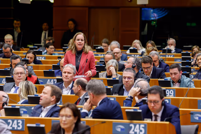 Billede 14: EP Plenary Session - Resumption of session and order of business
