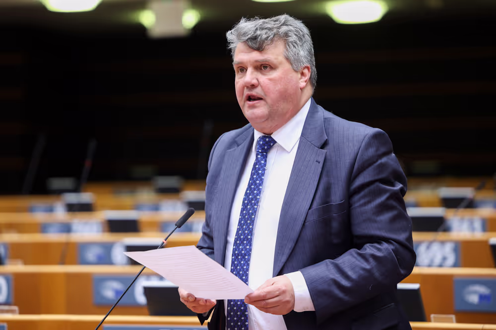 EP Plenary Session - Combating corruption