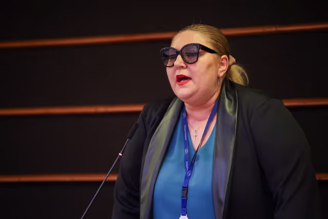 EP Plenary Session - Combating corruption