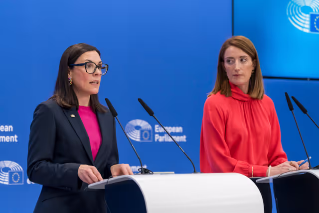 Φωτογραφία 27: Press conference on combatting corruption – final vote on the EU directive