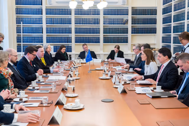 Valokuva 2: Official visit by Roberta METSOLA, EP President to Stockholm (Sweden) - Meeting with Andreas NORLÉN, Speaker of the Riksdag and with MPs from the Committee on the Constitution, the Committee on Foreign Affairs and Committee on EU Affairs