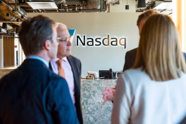 Снимка 10: Official visit by Roberta METSOLA, EP President to Stockholm (Sweden) - Visit to the NASDAQ Stock Exchange European Head Quarters with Ulf KRISTERSSON, Swedish Prime Minister