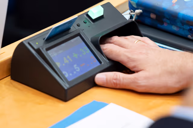 Zdjęcie 7: TRAN Committee: Vote-Revision EU rules on vehicle registration documents