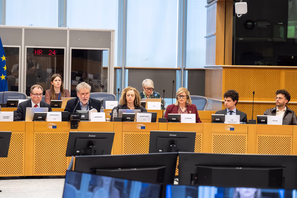 ECON LIBE -  Kick-off Trilogue on Directive Omnibus