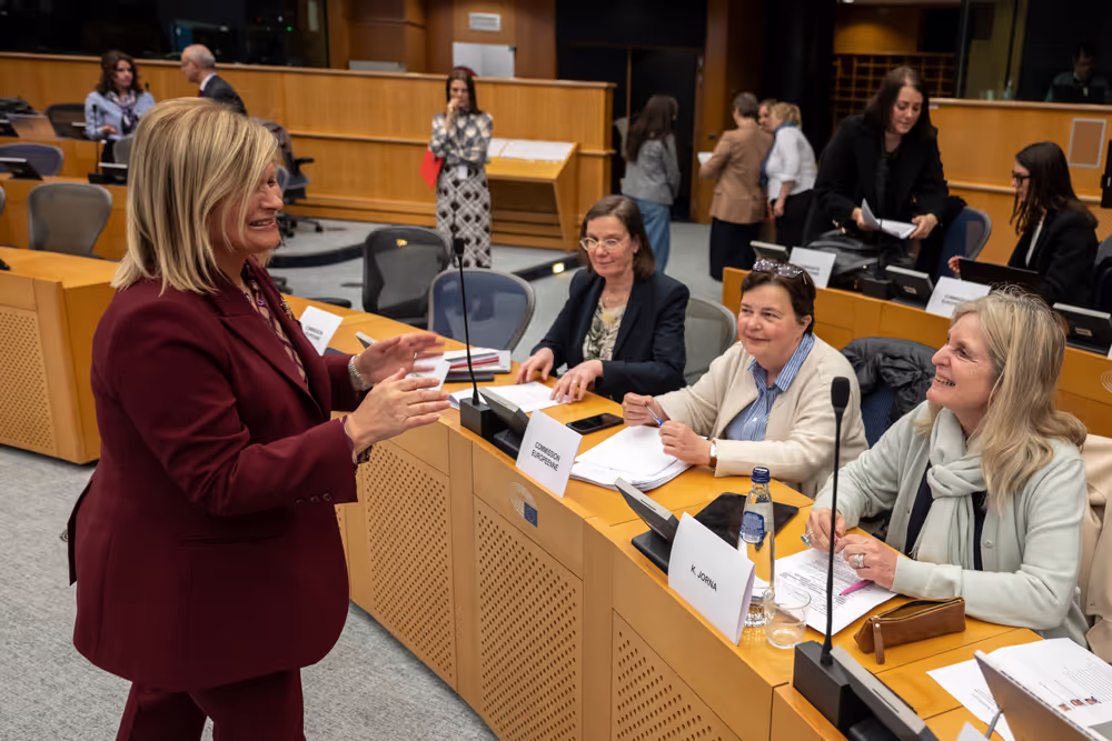 ECON LIBE -  Kick-off Trilogue on Directive Omnibus