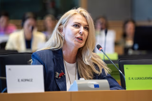 Снимка 14: FEMM Committee - Exchange of views with Hadja LAHBIB - Management - Structured dialogue, including presentation of the Gender Equality Strategy