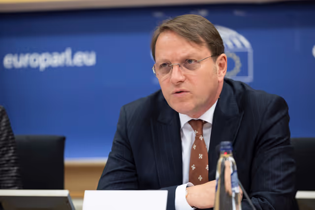 Foto 23: SANT - Presentation by Olivér VARHELYI, Commissioner for Health and Animal Welfare