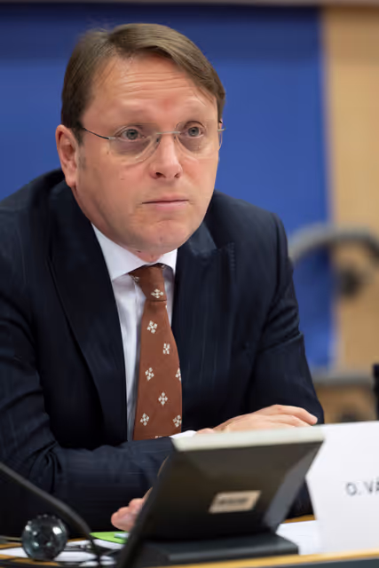 Foto 18: SANT - Presentation by Olivér VARHELYI, Commissioner for Health and Animal Welfare