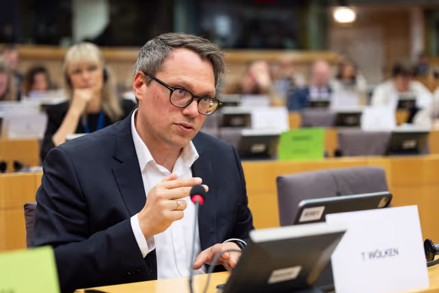Foto 12: SANT - Presentation by Olivér VARHELYI, Commissioner for Health and Animal Welfare