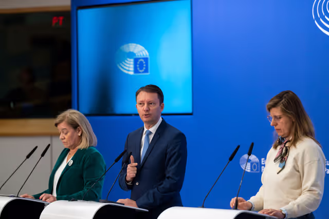 Fotografi 16: Press conference on the MFF: Ahead of the committee vote on Parliament's negotiating position