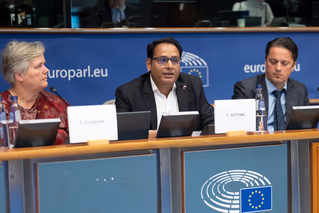 Photo 19: DROI Committee - Public Hearing on Caste discrimination in South Asia