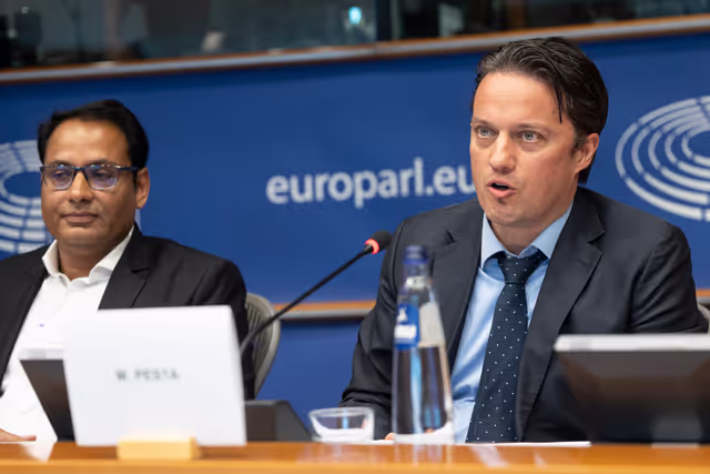 Photo 14: DROI Committee - Public Hearing on Caste discrimination in South Asia
