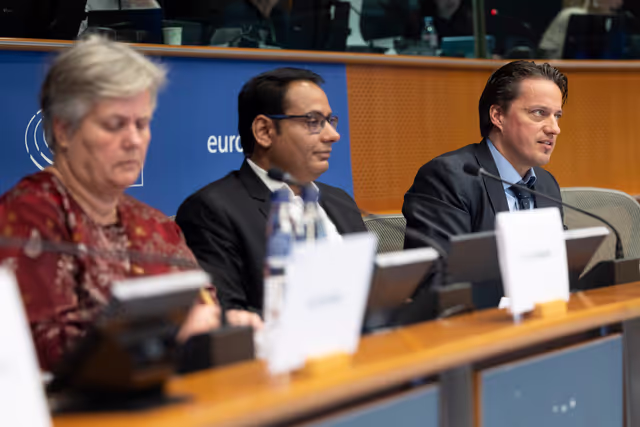Photo 11: DROI Committee - Public Hearing on Caste discrimination in South Asia