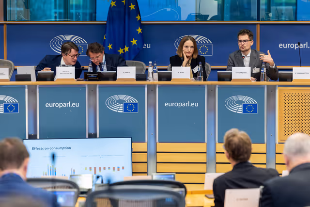 Foto 14: FISC - Consideration of draft report ' Feasibility of a 28th tax regime and its potential to support EU competitiveness '