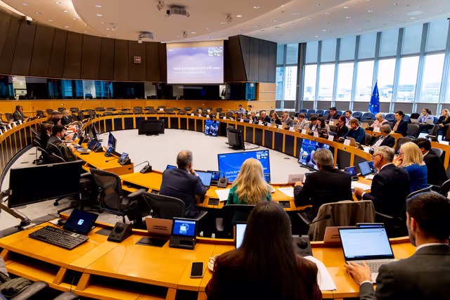 Foto 20: LIBE - Trilogue on the Proposal for a Regulation laying down rules to prevent and combat child sexual abuse (CSAM)