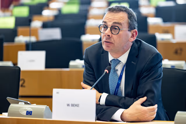 Photo 12: ITRE - Structured dialogue with Andrius Kubilius, European Commissioner for Defence and Space