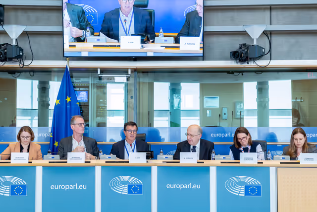 Photo 23: ITRE - Structured dialogue with Andrius Kubilius, European Commissioner for Defence and Space