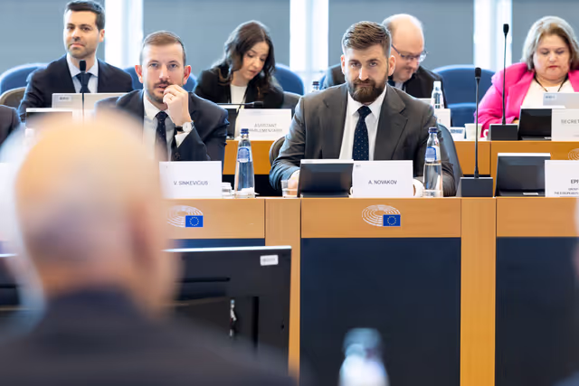 Valokuva 37: Conciliation Committee - Trilogue on Air passenger rights