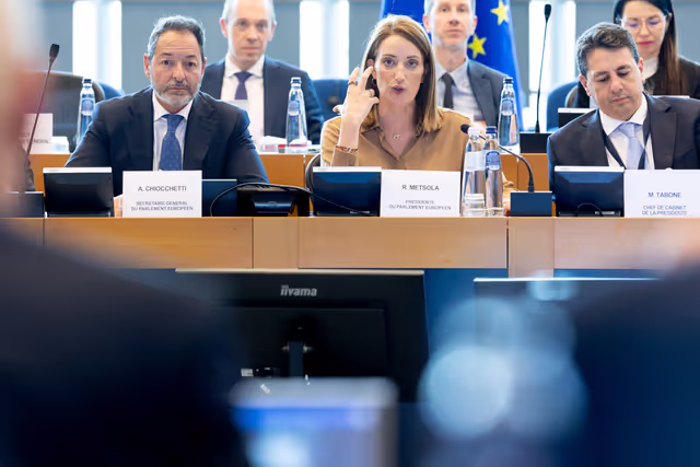 Valokuva 34: Conciliation Committee - Trilogue on Air passenger rights