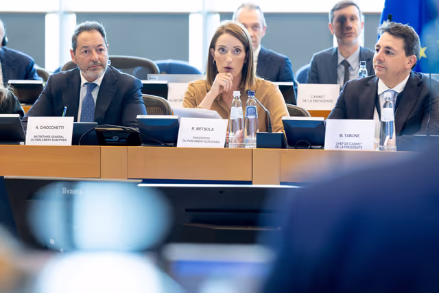 Valokuva 32: Conciliation Committee - Trilogue on Air passenger rights