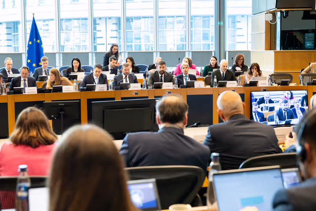 Valokuva 4: Conciliation Committee - Trilogue on Air passenger rights