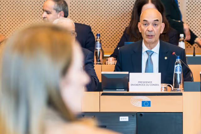 Valokuva 33: Conciliation Committee - Trilogue on Air passenger rights