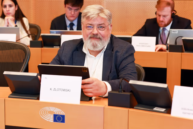 Fotografija 17: EP delegation to the Conciliation Committee meeting on Air passenger rights