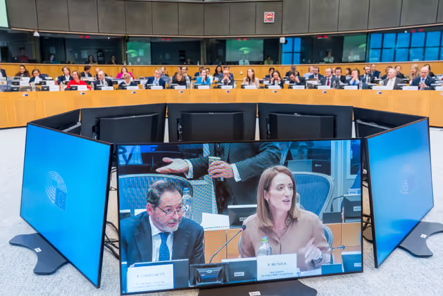 Valokuva 16: Conciliation Committee meeting on Air passenger rights