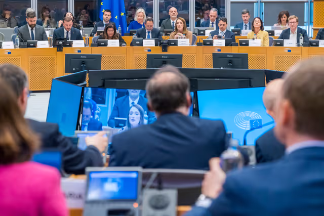 Valokuva 10: Conciliation Committee meeting on Air passenger rights