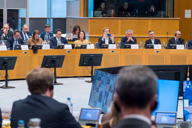 Valokuva 5: Conciliation Committee meeting on Air passenger rights