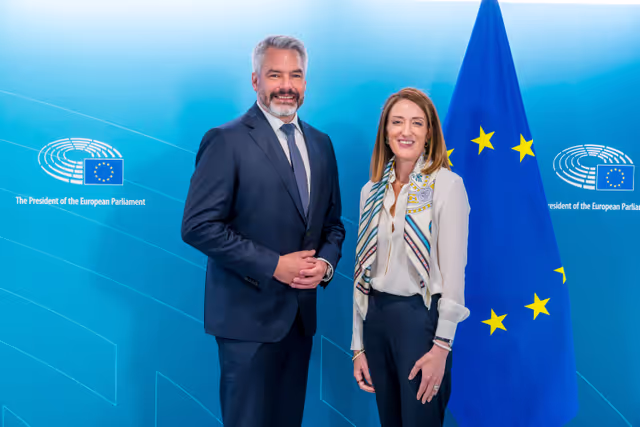 Roberta METSOLA, EP President meets with Karl NEHAMMER, EIB Vice-President .