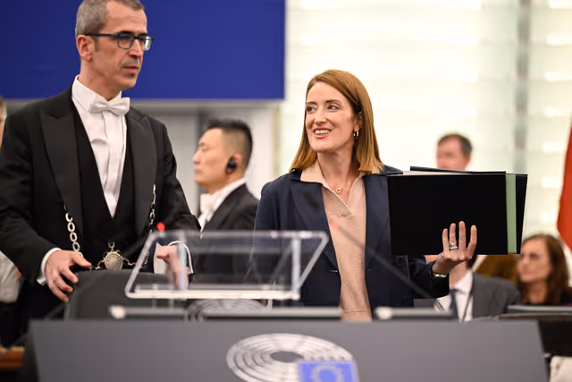 Fotografia 17: EP Plenary session - Resumption of session and order of business