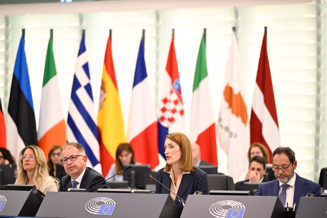 Fotografia 11: EP Plenary session - Resumption of session and order of business