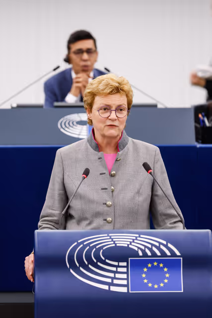 Foto 10: EP Plenary session - Interim report on the proposal for the multiannual financial framework for 2028-2034