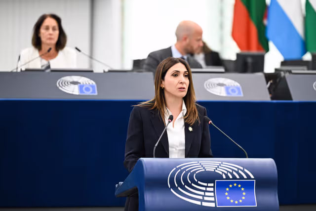 Снимка 44: EP Plenary session - Supporting democratic resilience in Armenia