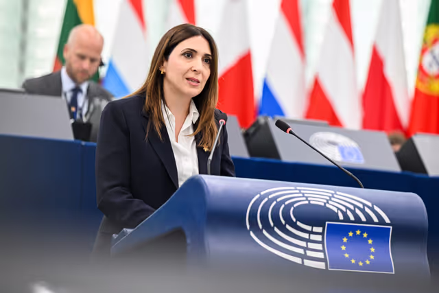 Снимка 42: EP Plenary session - Supporting democratic resilience in Armenia