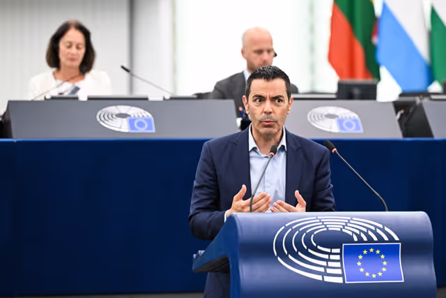 Снимка 22: EP Plenary session - Supporting democratic resilience in Armenia