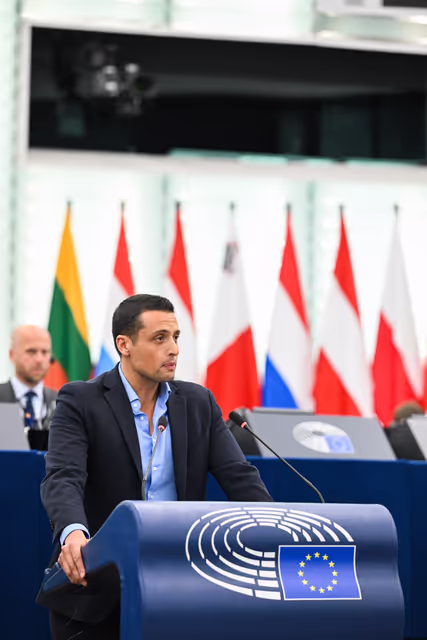 Снимка 20: EP Plenary session - Supporting democratic resilience in Armenia