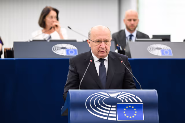 Снимка 4: EP Plenary session - Supporting democratic resilience in Armenia