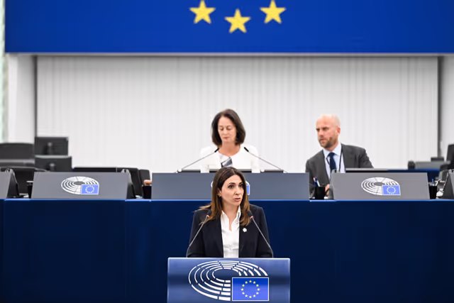 Снимка 1: EP Plenary session - Supporting democratic resilience in Armenia