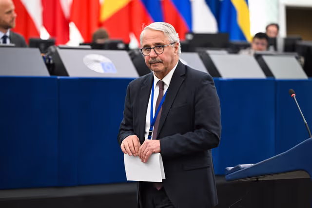 Снимка 38: EP Plenary session - Supporting democratic resilience in Armenia