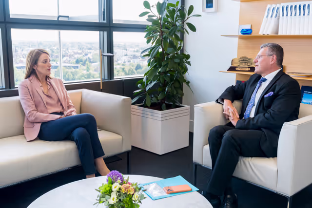 Roberta METSOLA, EP President meets with Maroš  ŠEFČOVIČ, Commissioner for Trade and Economic Security